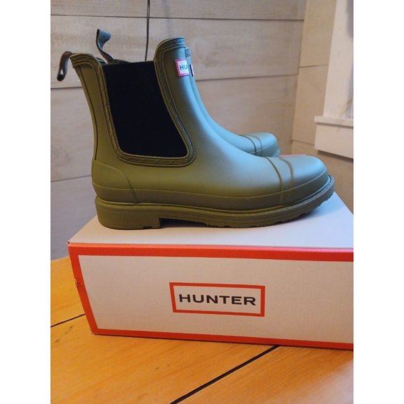 Hunter Shoes - New With Box Hunter Boots Green In Color Women's Size 9